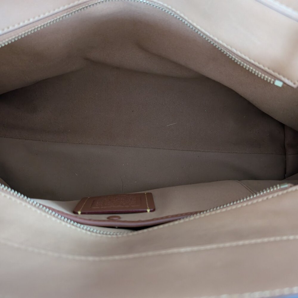 Coach Empire 40 Tan never used! - Picture 5 of 8